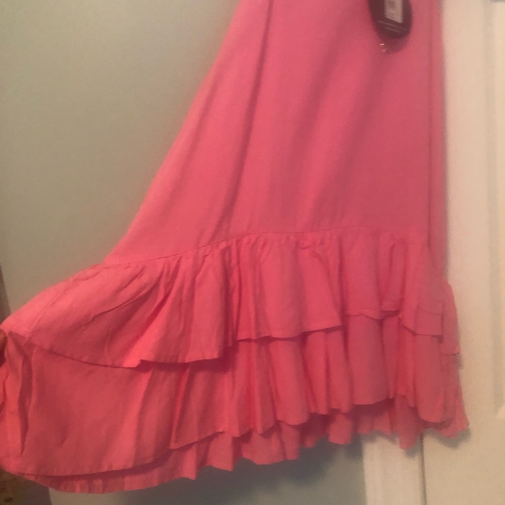 Pink swing top